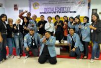 Foto bersama pemateri dan panitia talk show.