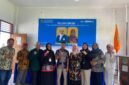 Foto bersama para dosen dari Unibrah Tidore dan Unair Surabaya usai penandatanganan naskah PKS antara Fikes Unibrah dan FKM Unair Surabaya.