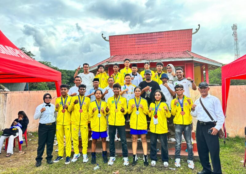 Kontingen Kepulauan Sula yang berlaga di Porprov V di Halmahera Utara. 