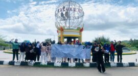 Mahasiswa UNIBRAH gelar aksi soal BBM di Bundaran Sofifi.