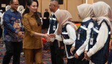 Gubernur Sherly Kukuhkan 25 Agen PERISAI Malut