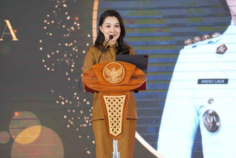 Gubernur Sherly Laos saat menghadiri kegiatan JAMSOSTEK Award
