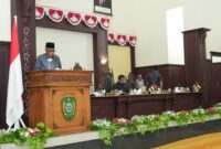 Wabub Sula, M. Saleh Marasabessy menyampaikan Rancangan KUA-PPAS Tahun Anggaran 2027. (Dokumentasi: Diskominfo Kepulauan Sula)