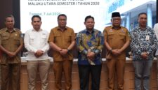 Sekda Malut Samsuddin A Kadir bersam BPK Perwakilan Malut dalam kegiatan Pemantauan Tindak Lanjut Rekomendasi Hasil Pemeriksaan (TLRHP) dan Pemantauan Penyelesaian Kerugian Daerah Semester I Tahun 2026.