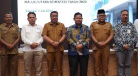 Sekda Malut Samsuddin A Kadir bersam BPK Perwakilan Malut dalam kegiatan Pemantauan Tindak Lanjut Rekomendasi Hasil Pemeriksaan (TLRHP) dan Pemantauan Penyelesaian Kerugian Daerah Semester I Tahun 2026.