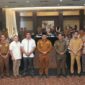 Sekda Malut saat membuka kegiatan Konsultasi Publik Penyusunan Peraturan Kepala Daerah (Perkada) tentang Pengendalian Pemanfaatan Ruang Provinsi Maluku Utara.