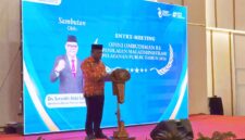 Sekprov Malut, Samsuddin A Kadir saat menghadiri Entry Meeting Opini Sinergi Pemprov Malut dan Ombudsman RI Dorong Pelayanan Publik Bebas Maladministrasi