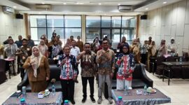 Staf Ahli Gubernur Bidang Ekonomi, Keuangan, dan Pembangunan, Abdullah Assagaf dalam kegiatan workshop eliminasi AIDS, TBS dan Malaria