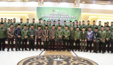 Wagub Malut Sarbin Sehe mengahdiri pelantikan madrasah kader isnu dan rapat kerja