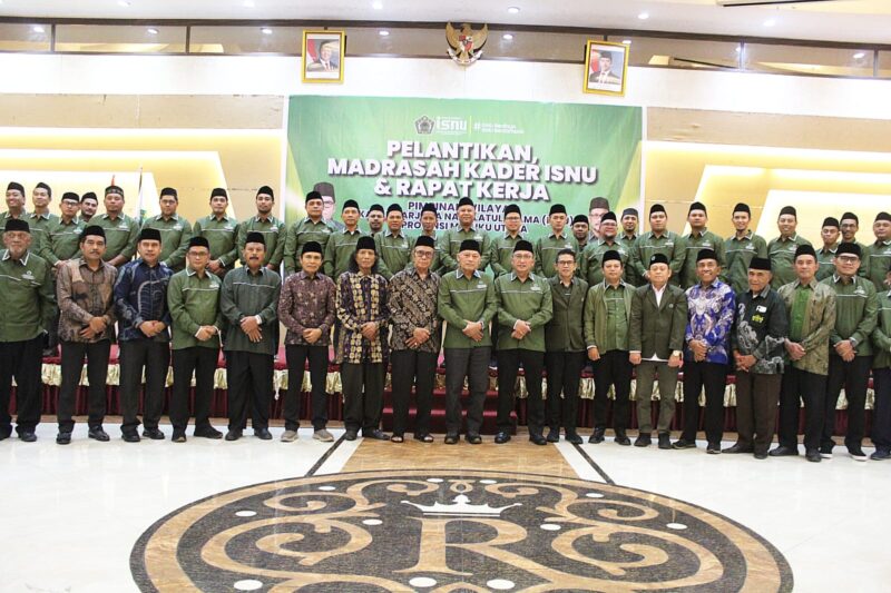 Wagub Malut Sarbin Sehe mengahdiri pelantikan madrasah kader isnu dan rapat kerja