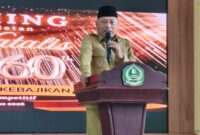 Wagub Malut Sarbin Sehe saat memberikan sambutan pada acara puncak dies natalis ke-60 IAIN Ternate