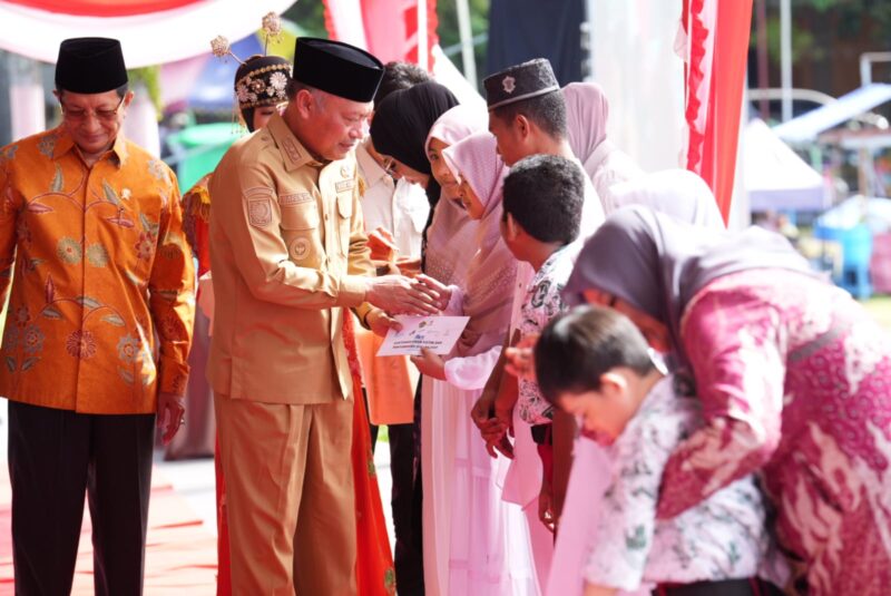 Wagub Malut mendampingi Menteri Agama RI saat kunjungan kerja di wilayah Maluku Utara