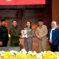Gubernur didampingi Wagub menyerahkan dokumen KUA PPAS 2027