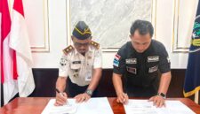 Kepala Lapas Kelas IIB Sanana dan Kepala YLBH Walima Sula