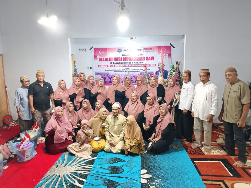 Kekompakan keluarga besar DPAC KKIG saat memperingati Maulid Nabi SAW. 