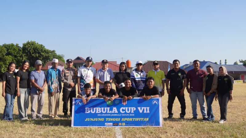 Pembukaan turnamen bola kaki Bubula Cuo VII oleh Wakil Gubernur Malut Sarbin Sehe