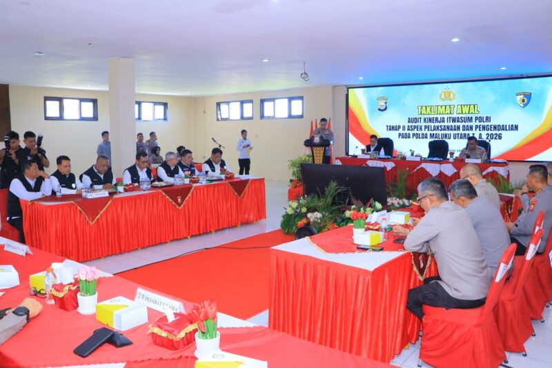 Kapolda Maluku Utara Irjen Pol. Arif Budiman, S.I.K., M.H. saat memberikan sambutan pada kegitatan taklimat awal audit kinerja itwasum Polri