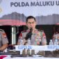 Kapolda Maluku Utara Irjen Pol. Arif Budiman, S.I.K., M.H. saat konfrensi pers penyerahan senpi di Mapolda Malut