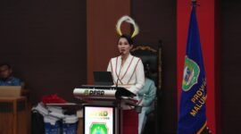 Gubernur Sherly menyampikan pidato pada Paripurna Istimewa HUT ke-27 Provinsi Maluku Utara