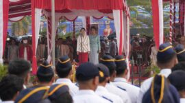 Gubernur Sherly saat memimpin upacara HUT ke 27 Provinsi Maluku Utara